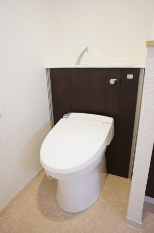フレイム　タウアのトイレ|落ち着いたトイレです