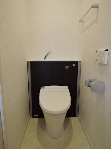 ロックアップのトイレ|落ち着いたトイレです