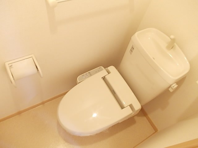 ヴァン　アヴニールのトイレ|コンパクトで使いやすいトイレです