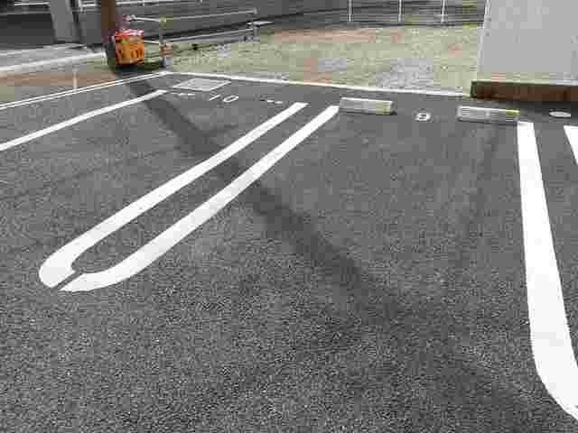 ラスパシオの駐車場|駐車場があるので、車を買う予定の方も安心です