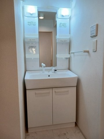 アンジュコリーヌの洗面所|スペースが確保できる洗面所です
