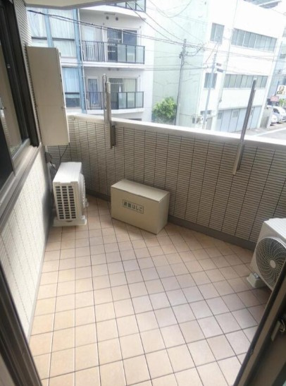 【バルコニー】