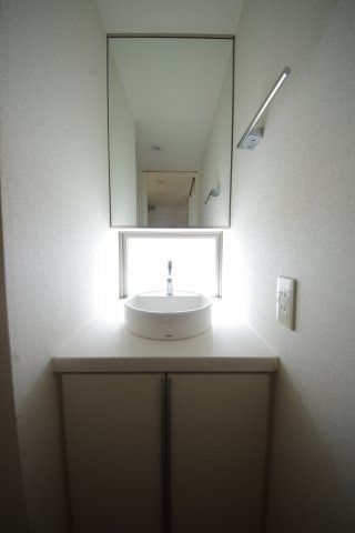 【独立洗面台】