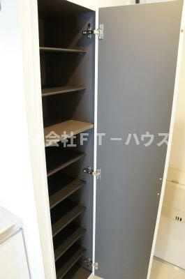 リブリ・ラヴェリテ妙典の収納