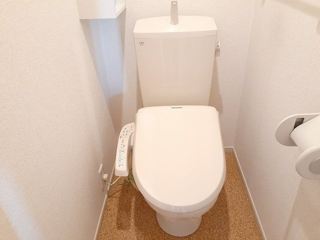 アヴニール・ヒルズⅡのトイレ|落ち着いたトイレです