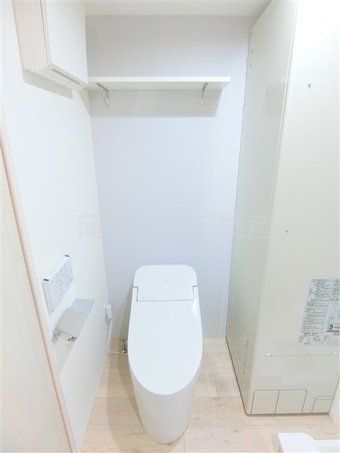 CASA PIAZZAカーサピアッツァ西蒲田のトイレ|タンクレスのおしゃれ温水洗浄便座付きのトイレ