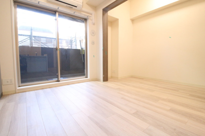 SHOKEN Residence大阪都島の居間・リビング