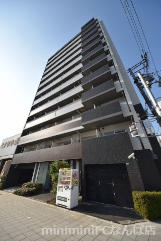 プロシード大阪ＮＢ３の外観