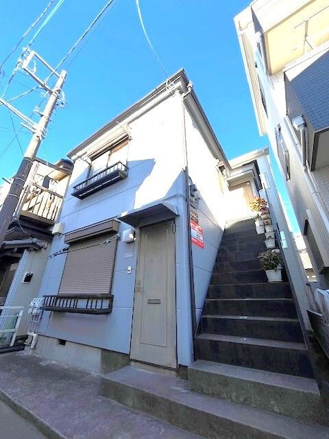 コアステージの外観