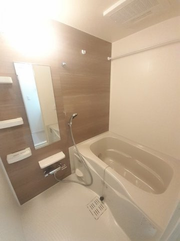 アリアキャメルⅢの浴室