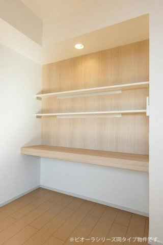 フォンテーヌの周辺
