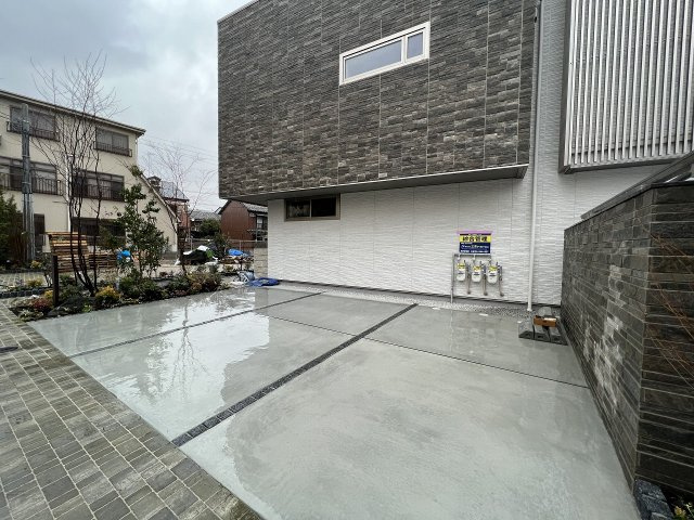 RoyalMaison茨木（ロイヤルメゾン茨木）の駐車場