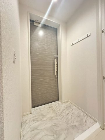 RoyalMaison茨木（ロイヤルメゾン茨木）の玄関
