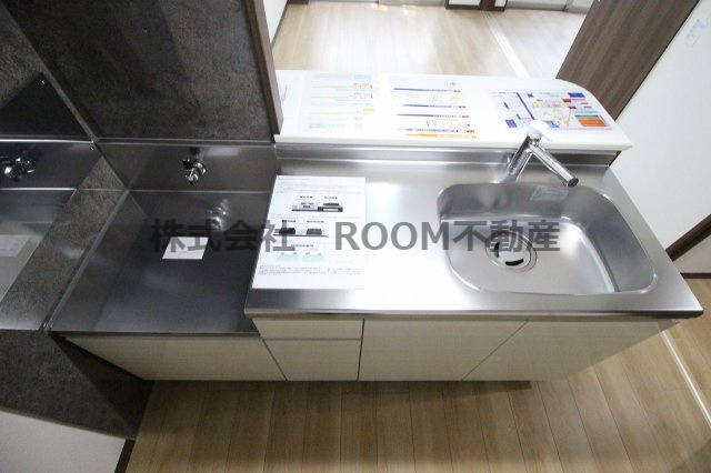 アジュール中町のキッチン|コンパクトなキッチンで掃除もラクラク