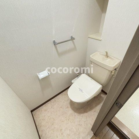 東香里野村マンション　庭付ペット可のトイレ