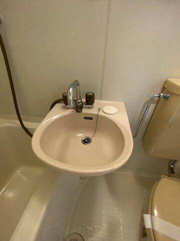 ユーコート洋光台の洗面所