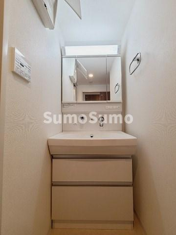 コンフォリア西宮の洗面所
