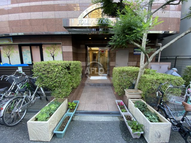 ジョリーフローラのエントランス|ジョリーフローラ　エントランス