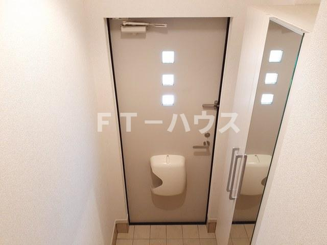 エピナールの玄関|玄関