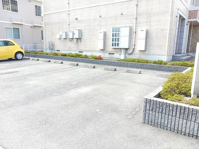 サニーパレスＣの駐車場