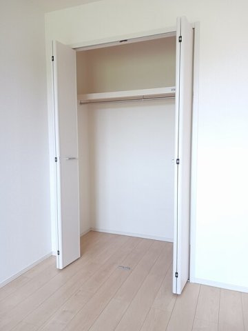 メゾン・Ｍ　Ⅰの収納|こまごまとしたものを収納できそうですね
