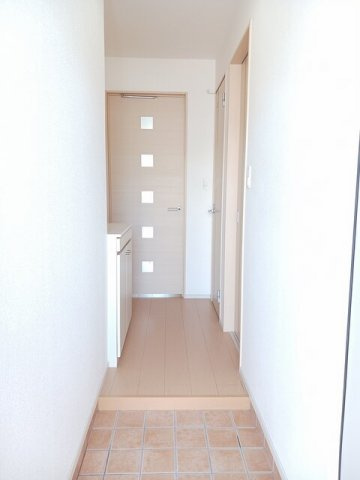 ノヴァ　ビジュアルの玄関|シンプルで使いやすい玄関です