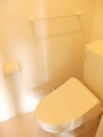 サン・メゾン　Ｃのトイレ|コンパクトで使いやすいトイレです