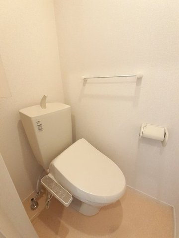 クラール　安宅Ｂのトイレ|コンパクトで使いやすいトイレです