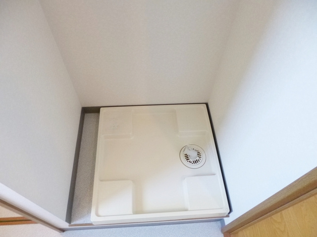アゼリアヒルハイツの設備|室内洗濯機置場です！