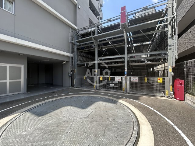 コンフォリア江坂広芝町の駐車場|コンフォリア江坂広芝町　コンフォリア江坂広芝町