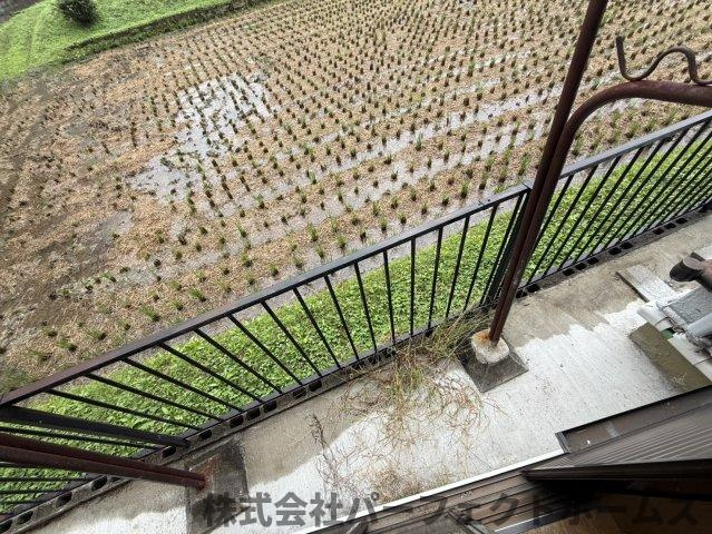 宇山町戸建のバルコニー|開放的で明るい空間を演出してくれるバルコニーです