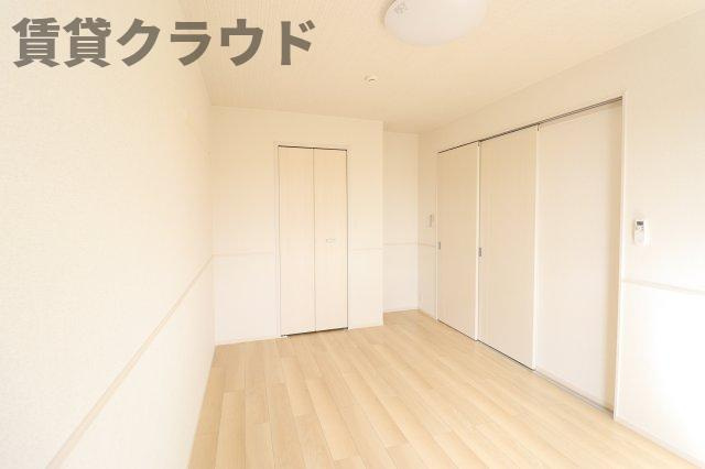 Ｖｉｌｌａクレストの洋室|明るい洋室です