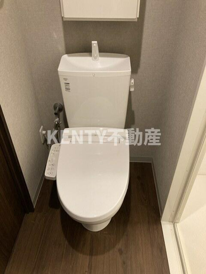 【トイレ】 | ＬＯＴＵＳ　ＫＡＭＡＴＡ | 落ち着いたトイレです