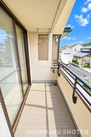 四街道市つくし座1丁目　戸建てのバルコニー|＊当日ご案内可＊ご希望の物件まとめてご案内！弊社が掲載していない物件でもOK♪お気軽にご相談ください ♪お電話でのお問合わせがスムーズ♪
