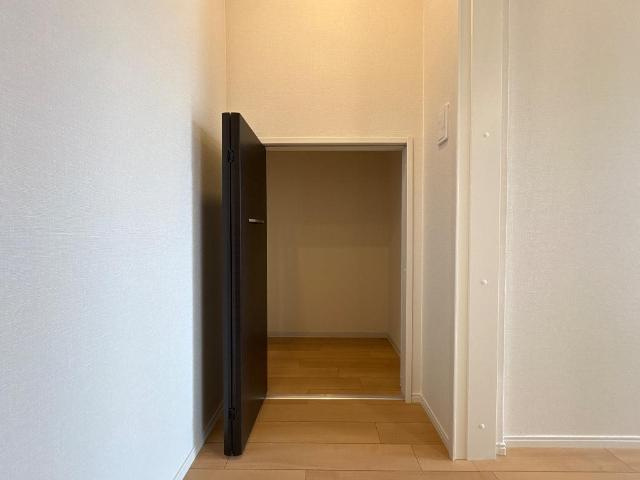 ビータス益城の収納|建具等の色・仕様は相違がございます（イメージ）