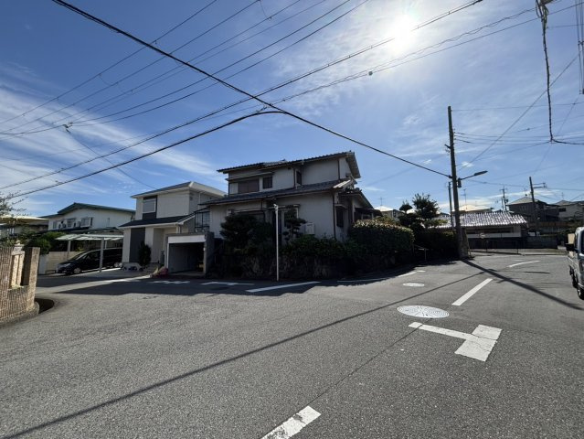岸和田市上松町　古家付き土地の前面道路含む現地写真