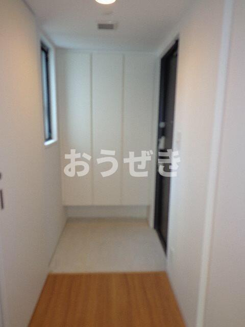 プライマル大井仙台坂の玄関
