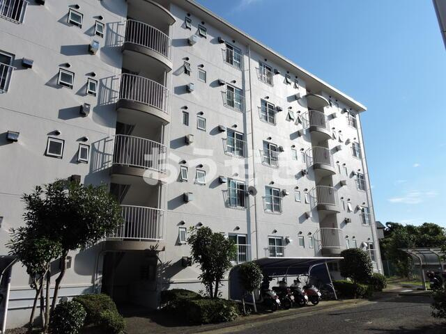 横浜保土ヶ谷ハイツ２号棟の外観