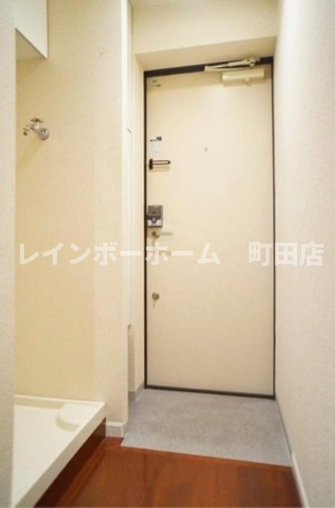 b’CASA町田※初期費用分割あと払いサービス利用可能物件の玄関