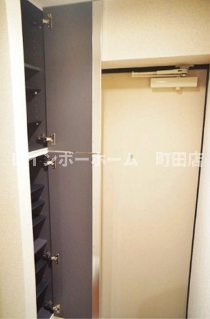 b’CASA町田※初期費用分割あと払いサービス利用可能物件の玄関