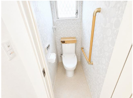 甲田3丁目戸建のトイレ