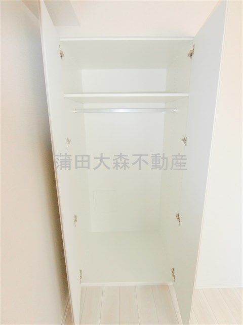 オアーゼ池上テラスの収納|洋室6帖の収納①　クローゼット