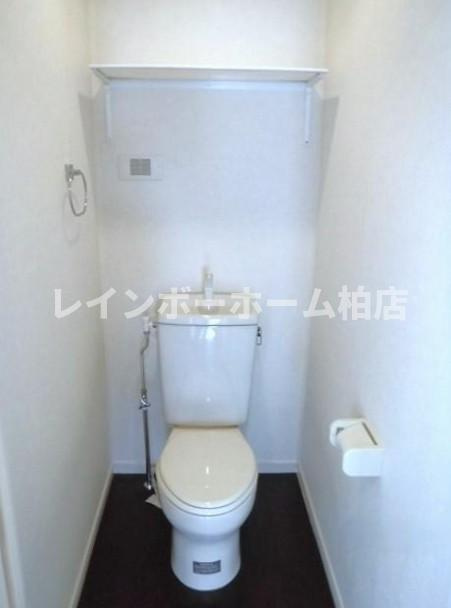 担当エリアのルームアドバイザーが直接対応いたしますのトイレ|ゆったりとした空間のトイレです
