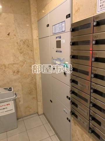 ザ・パークハウス上野浅草通りの設備|宅配ボックス