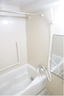 アーンジユ赤羽岩淵の浴室