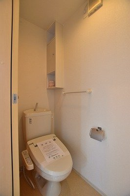 【トイレ】 | パーシモン　コート | コンパクトで使いやすいトイレです