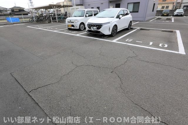 【駐車場】 | フィノ・レジデンシアＢ 