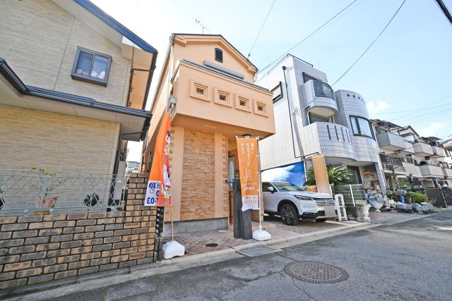 寝屋川市平池町中古一戸建て│4LDK＋駐車1台可の外観|実際に現地をご覧いただくことで、住まいの魅力をより感じていただけます。ご見学だけでもお気軽にどうぞ！