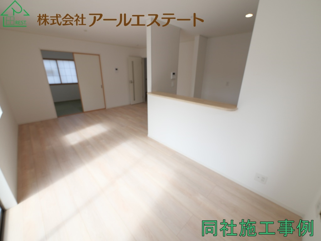 加古郡稲美町六分一 第10　　新築戸建の居間・リビング|同社施工事例