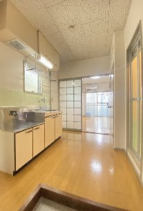 コーポ・クローカスの玄関|募集元掲載の参考写真・間取りです。現状優先。
